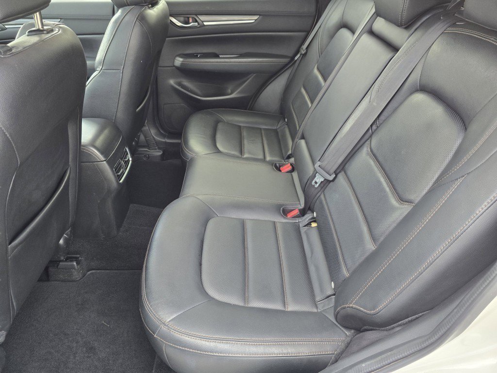 Used 2019 Snowflake White Pearl Mica Mazda Grand Touring image 30