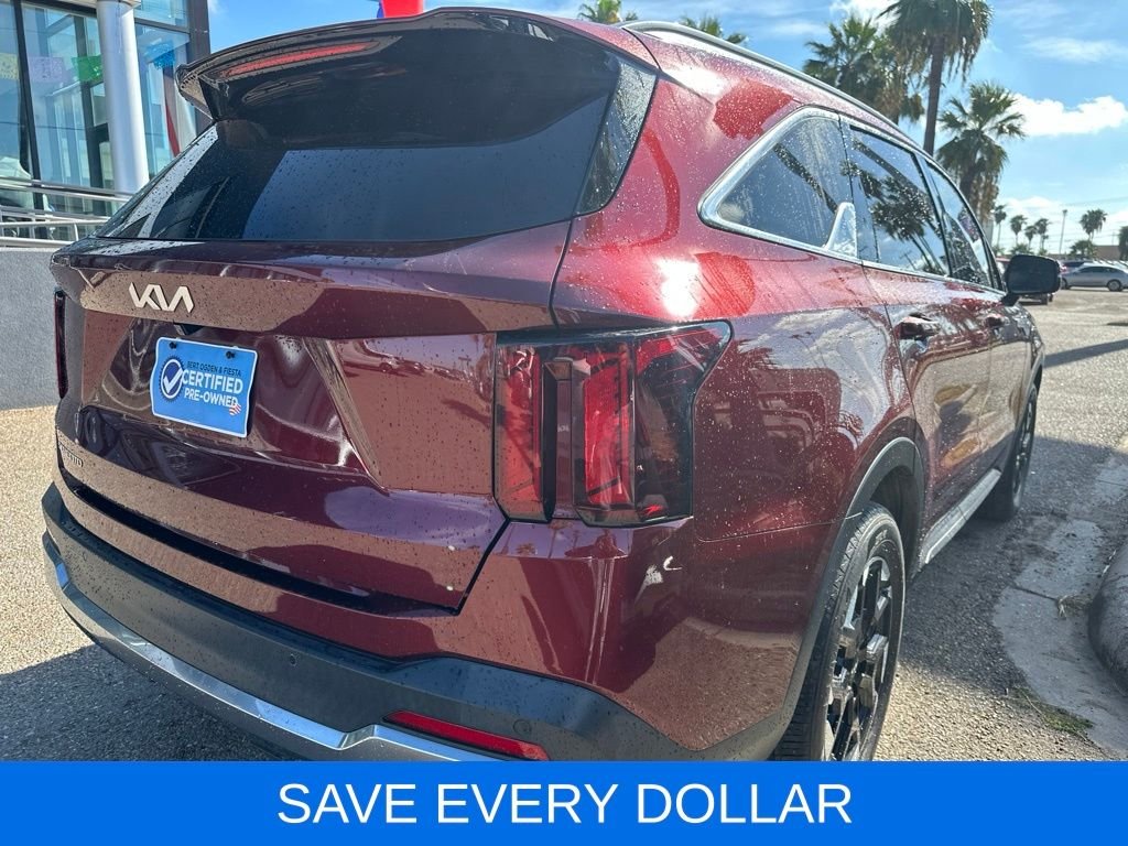 Used 2025 Red Kia S image 4
