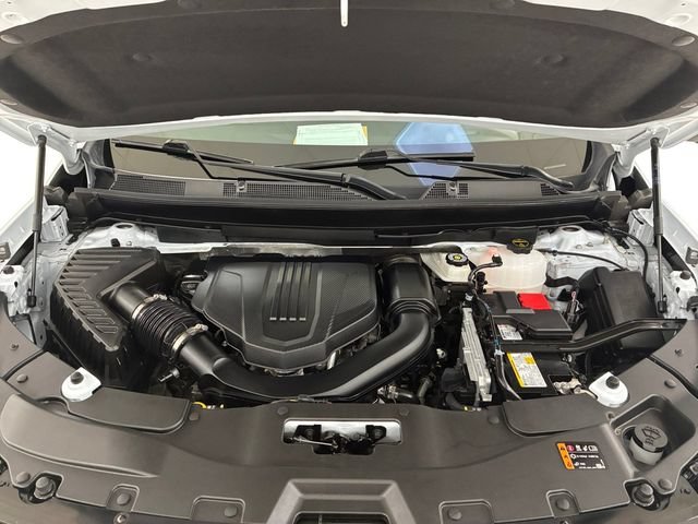 Certified Used 2026 Polar White Tricoat Chevrolet RS image 11