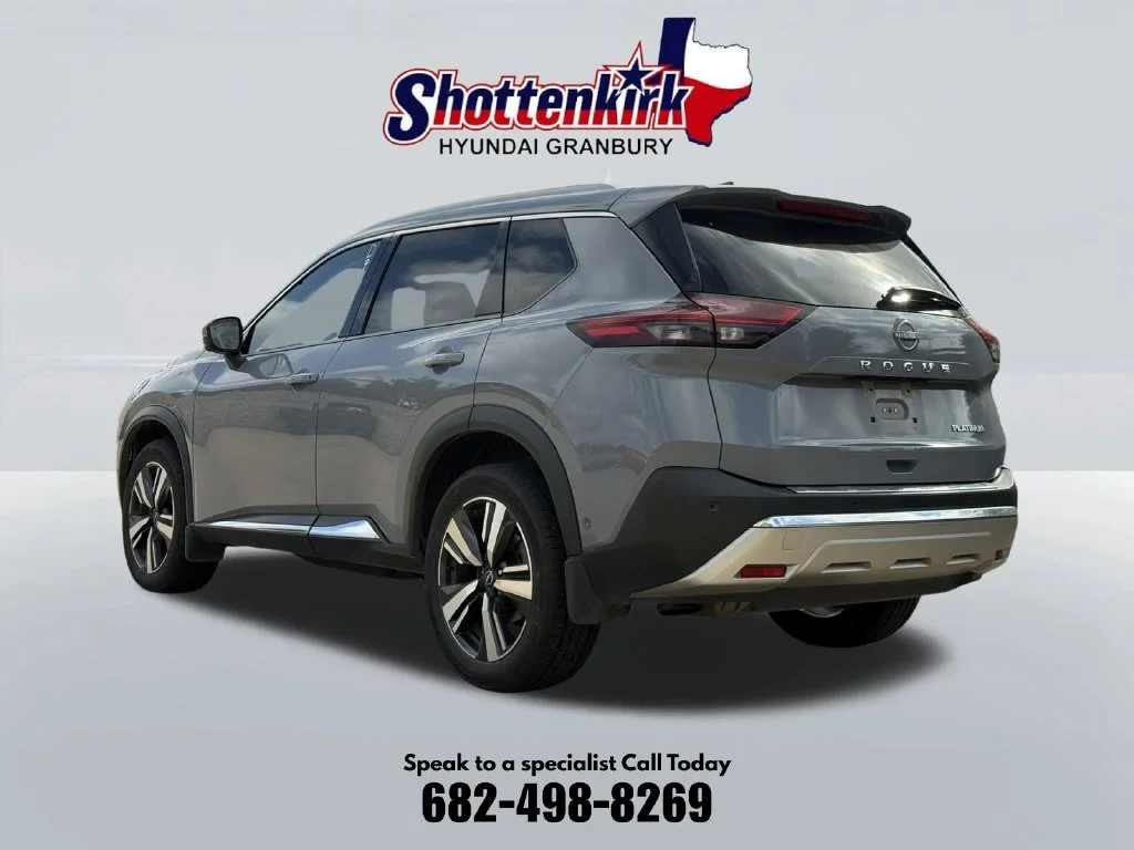 Used 2022 Boulder Gray Nissan Platinum image 8