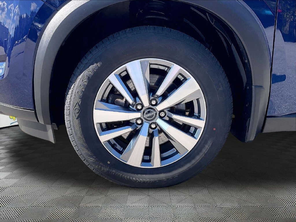 Used 2022 Deep Ocean Blue Pearl Nissan SL image 7