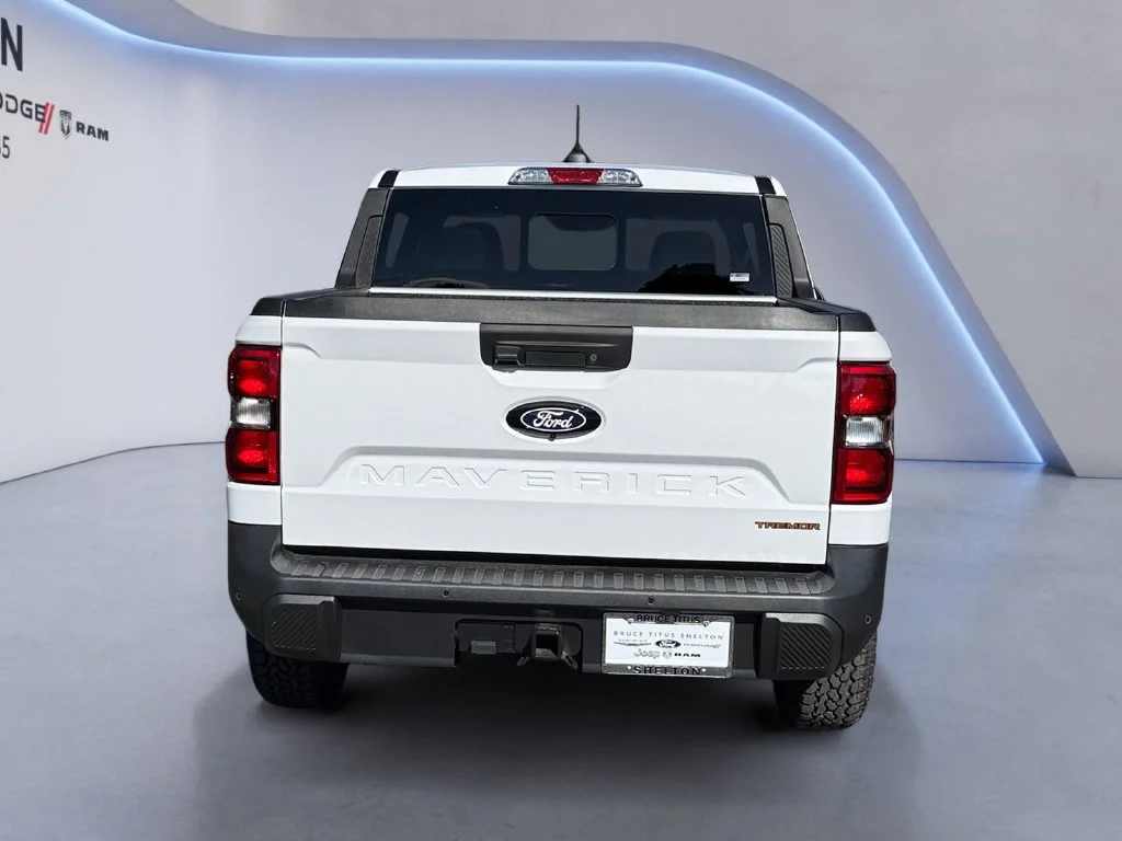 New 2026 Oxford White Ford Tremor® image 5