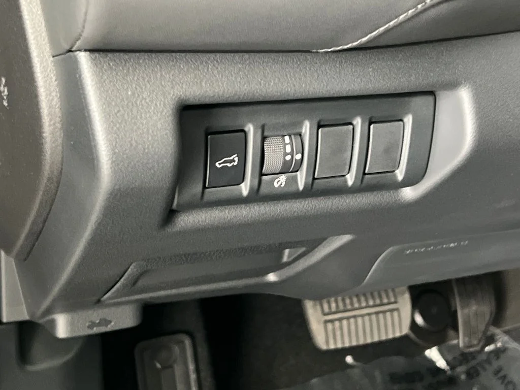 New 2026 CRYSTAL BLACK SILICA Subaru Touring XT image 29