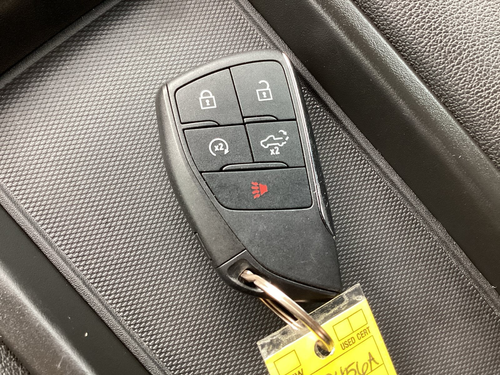 Used 2025 Summit White Chevrolet Custom image 32