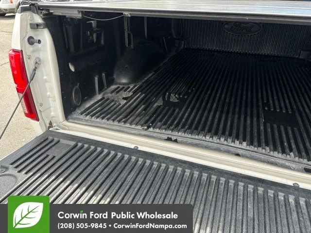 Used 2018 White Ford Platinum image 30
