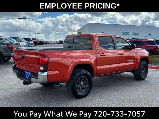 Used 2018 Red Toyota SR5 image 5