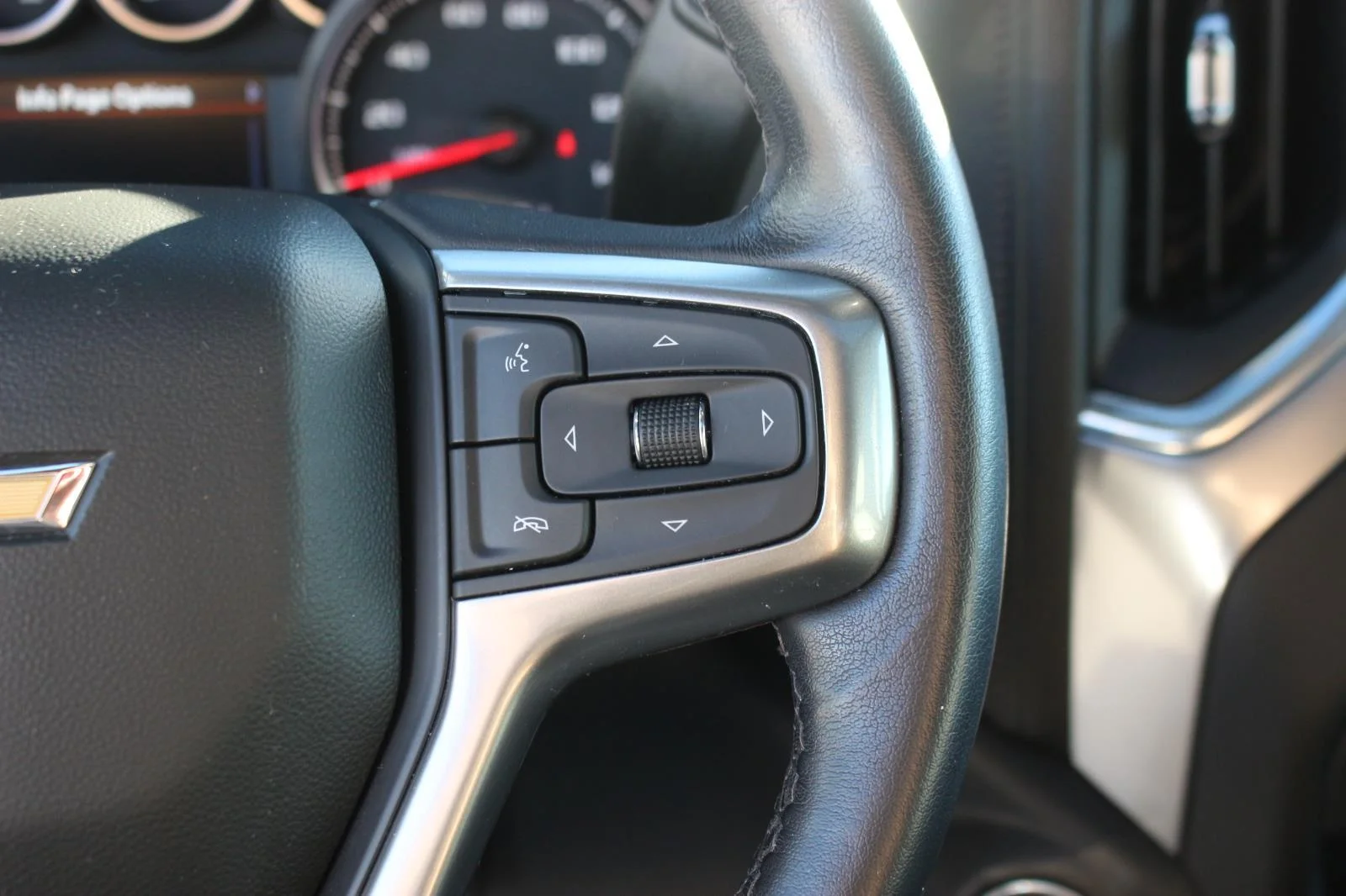 Used 2022 Black Chevrolet LTZ image 21