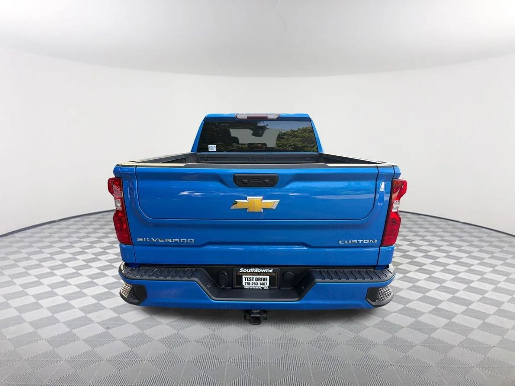 Used 2025 Blue Chevrolet Custom image 6