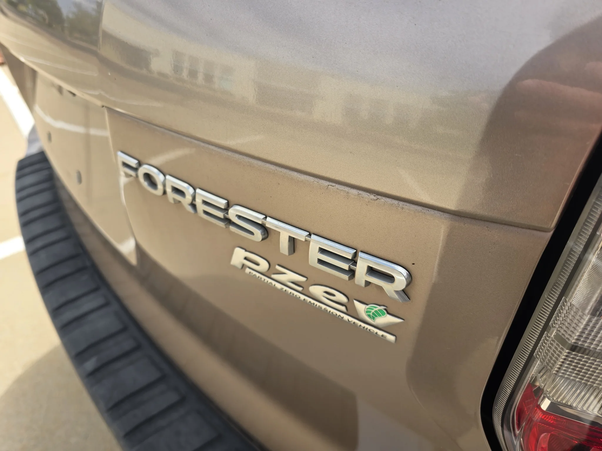 Used 2014 Burnished Bronze Metallic Subaru 2.5i image 12
