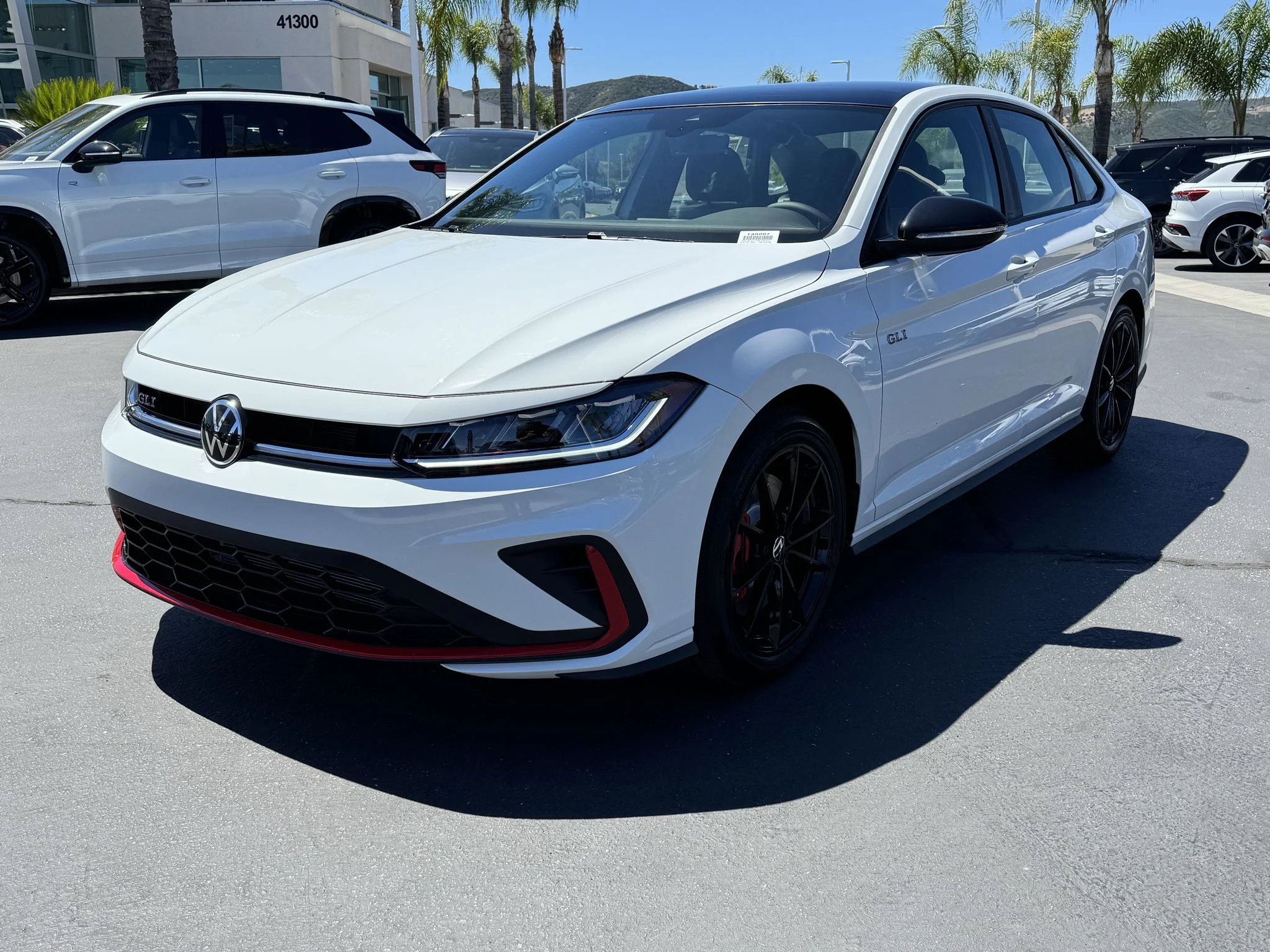 New 2026 Pure White w/Deep Black Roof Volkswagen Autobahn image 3