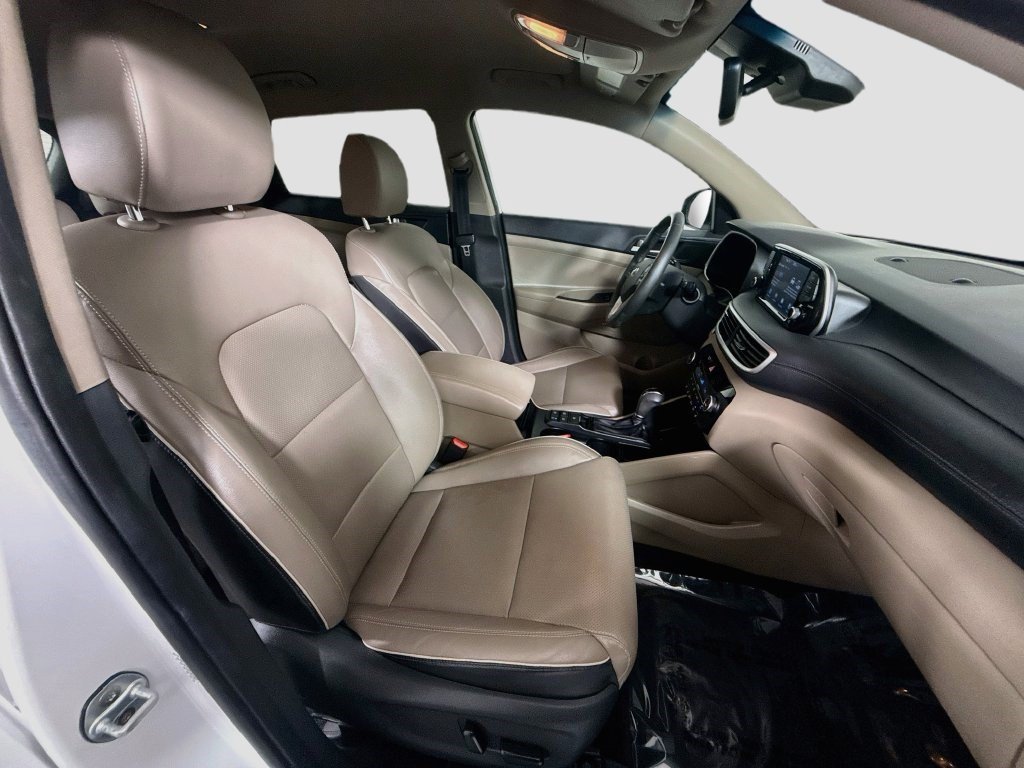 Used 2019 White Pearl Hyundai Limited image 25
