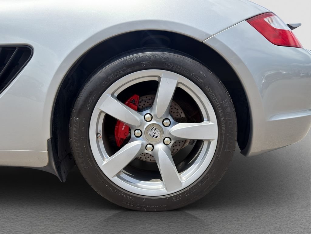 Used 2008 Silver Porsche S image 27