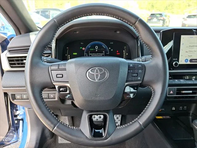 Certified Used 2025 RESERVOIR BLUE Toyota  image 24
