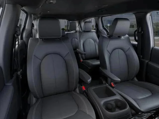 2026 Chrysler Voyager LX - Photo 46