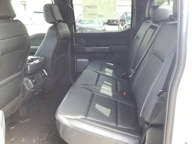 New 2026 Oxford White Ford Lariat® image 24