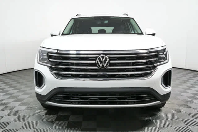 New 2026 Opal White Pearl Volkswagen 2.0T SE w/Technology image 34