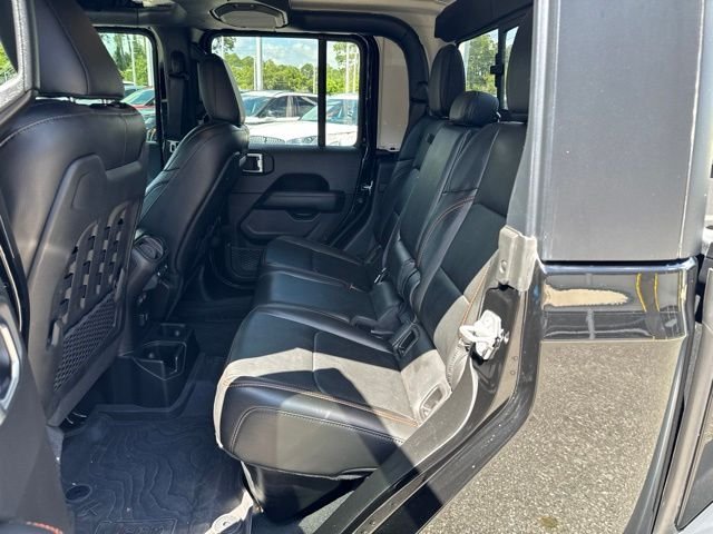 Used 2023 Black Clearcoat Jeep Mojave image 17
