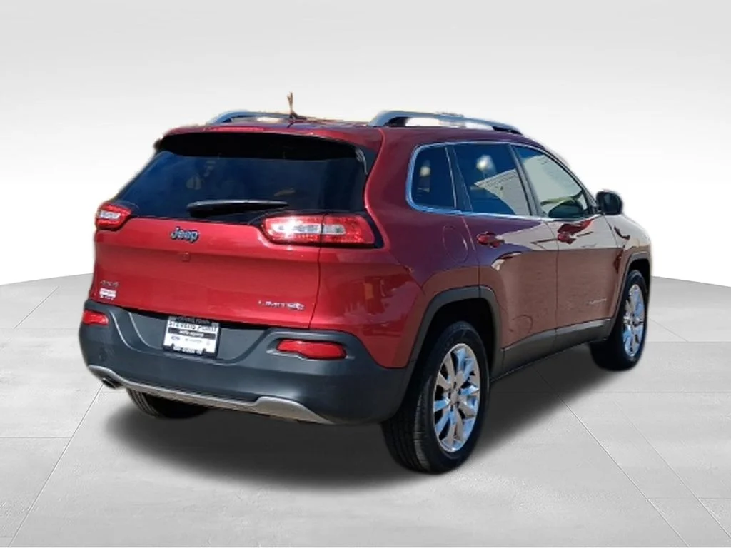 Used 2015 Deep Cherry Red Crystal Pearlcoat Jeep Limited image 7