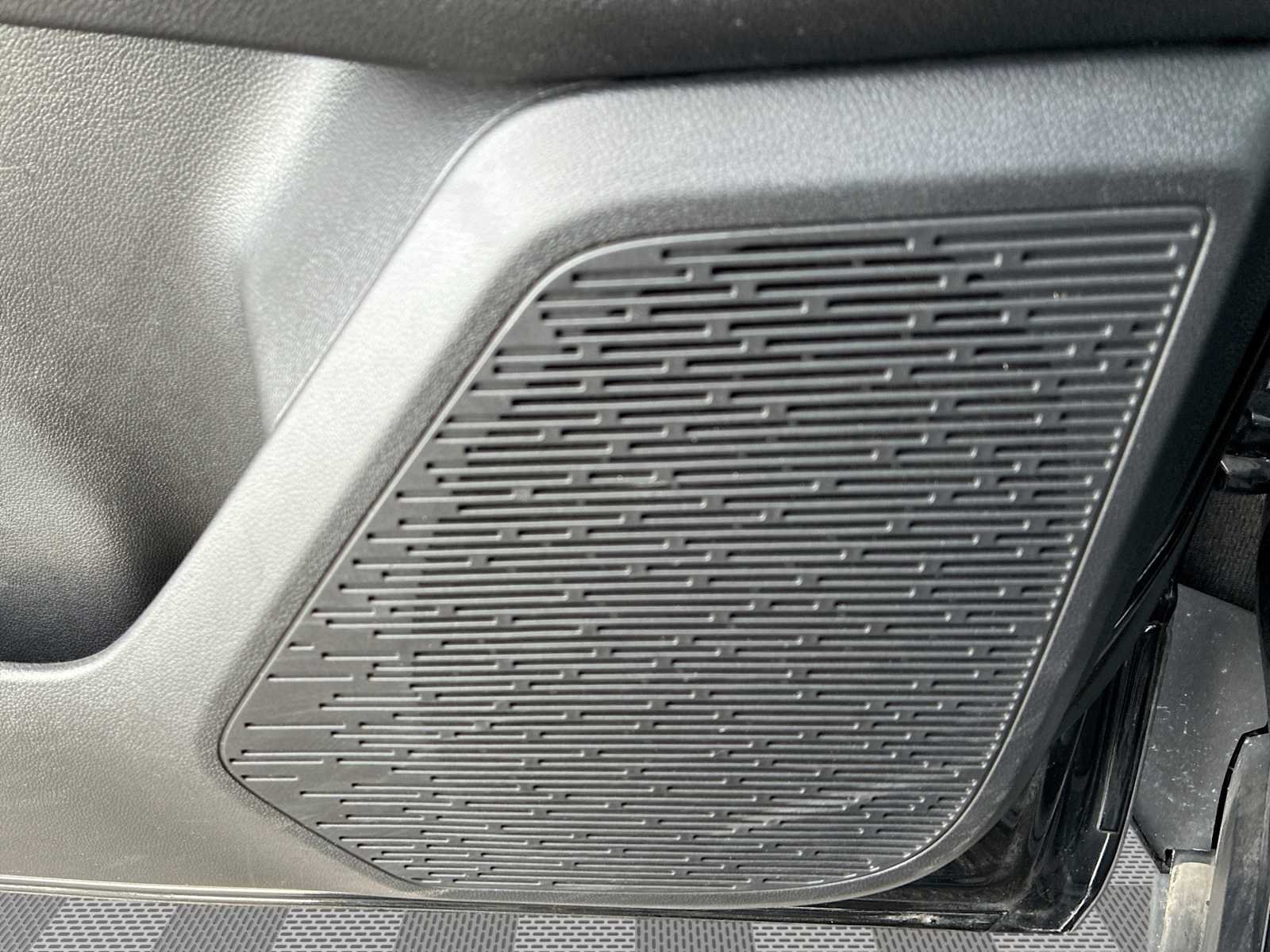 2025 Chevrolet Equinox LT - Photo 24