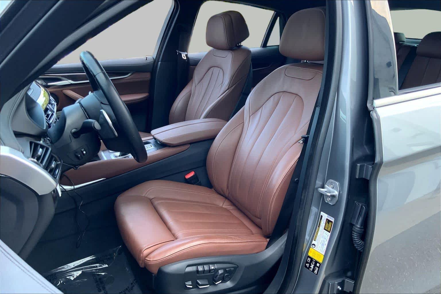 Used 2019 Space Gray Metallic BMW xDrive35i image 7