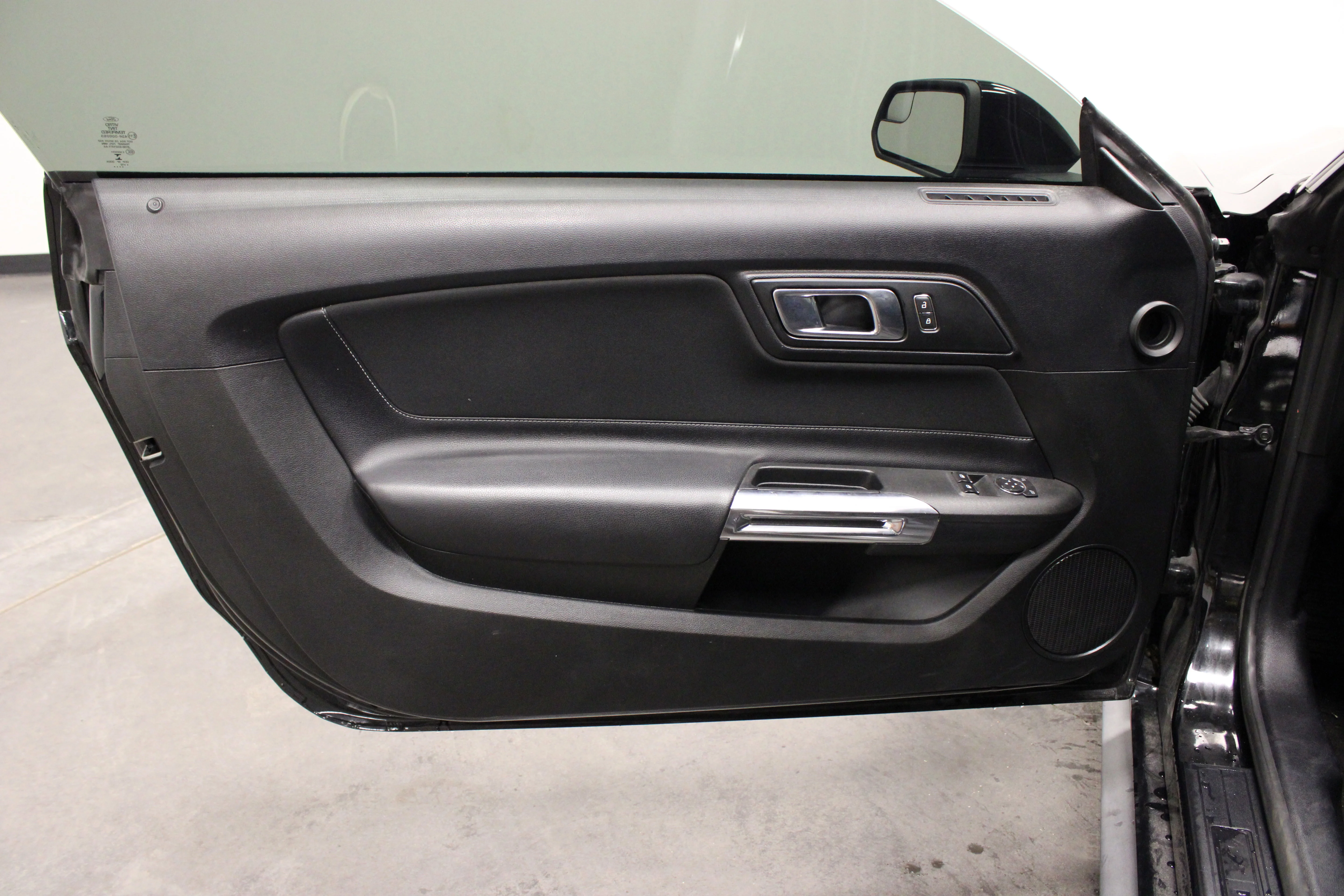 Used 2019 Shadow Black Ford GT image 11