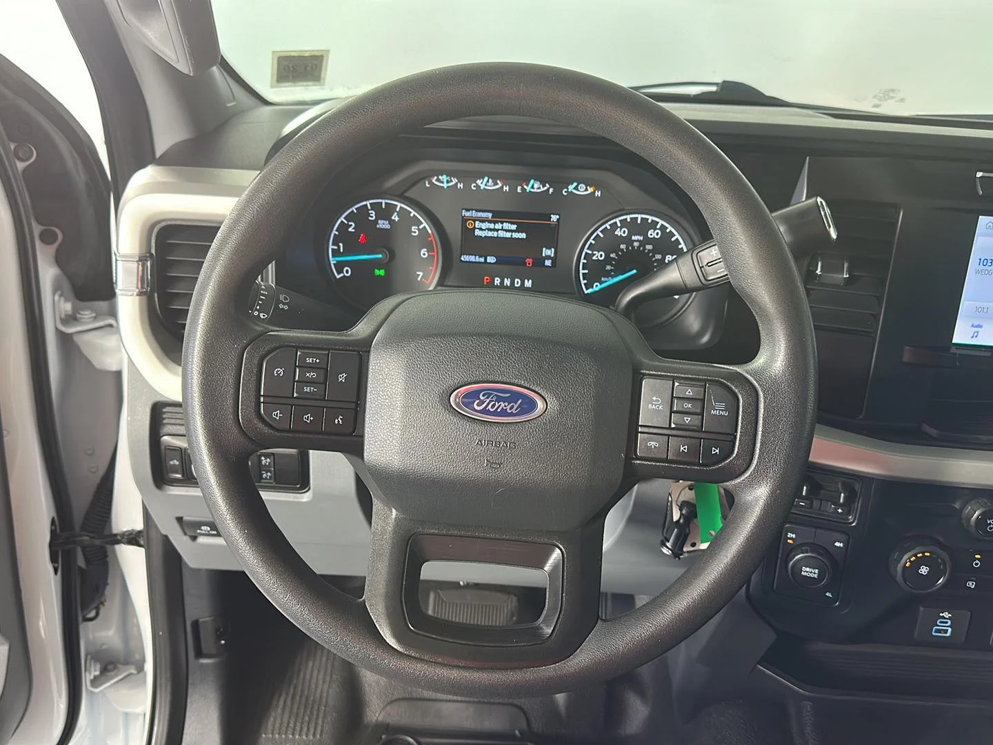 Used 2023 Oxford White Ford XL image 18