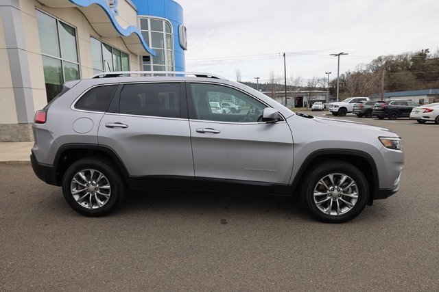 Used 2019 Jeep Cherokee Latitude Plus with VIN 1C4PJMLX8KD232403 for sale in Roseburg, OR