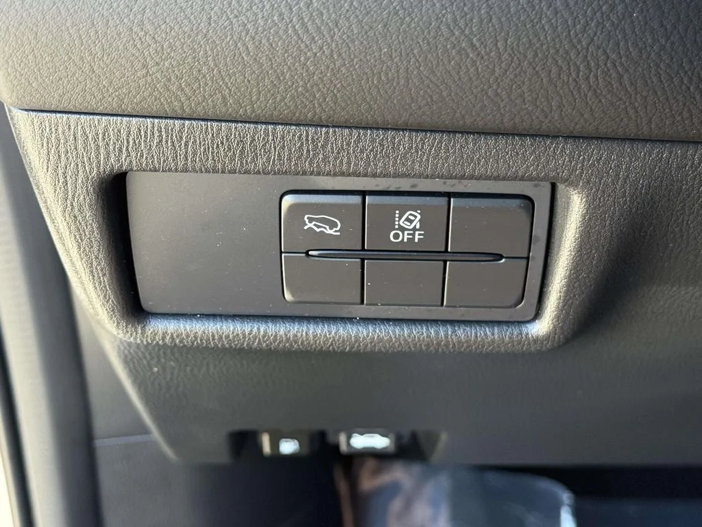 Used 2025 Silver Mazda 2.5 S Select Package image 30