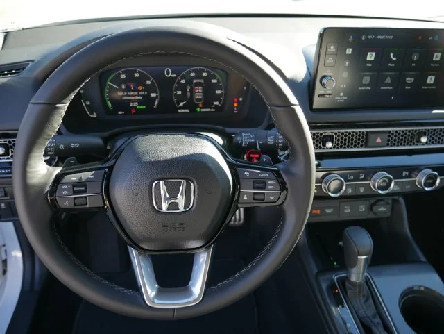 New 2026 Platinum White Pearl Honda FWD Touring Hybrid image 9