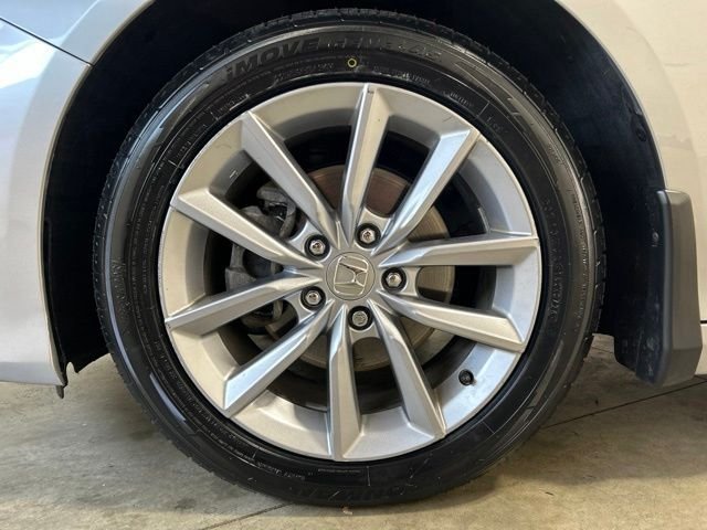 Certified Used 2021 Lunar Silver Metallic Honda LX image 10