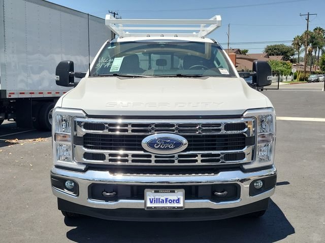 New 2026 White Ford F350 4X2S/CCCSR image 26