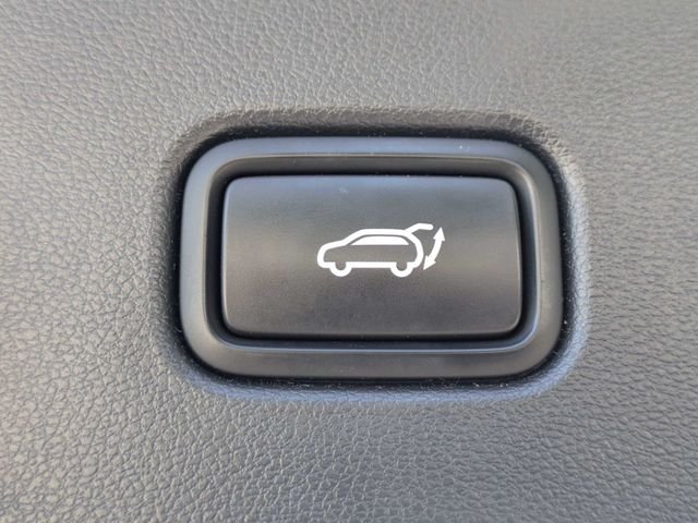 Used 2022 Gray Hyundai Limited image 13