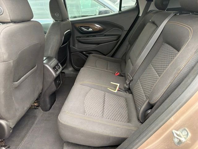 Used 2018 Coppertino Metallic GMC SLE image 7