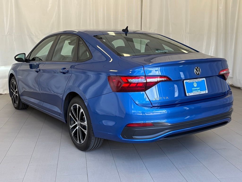 Certified Used 2022 Blue Metallic Volkswagen 1.5T Sport image 3