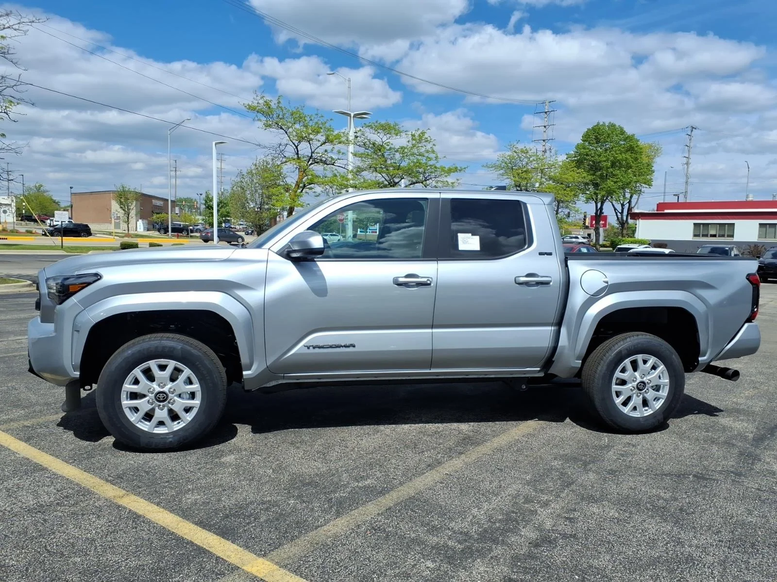 New 2026 Celestial Silver Metallic (1j9) Toyota SR5 DBLCAB 4WD image 4