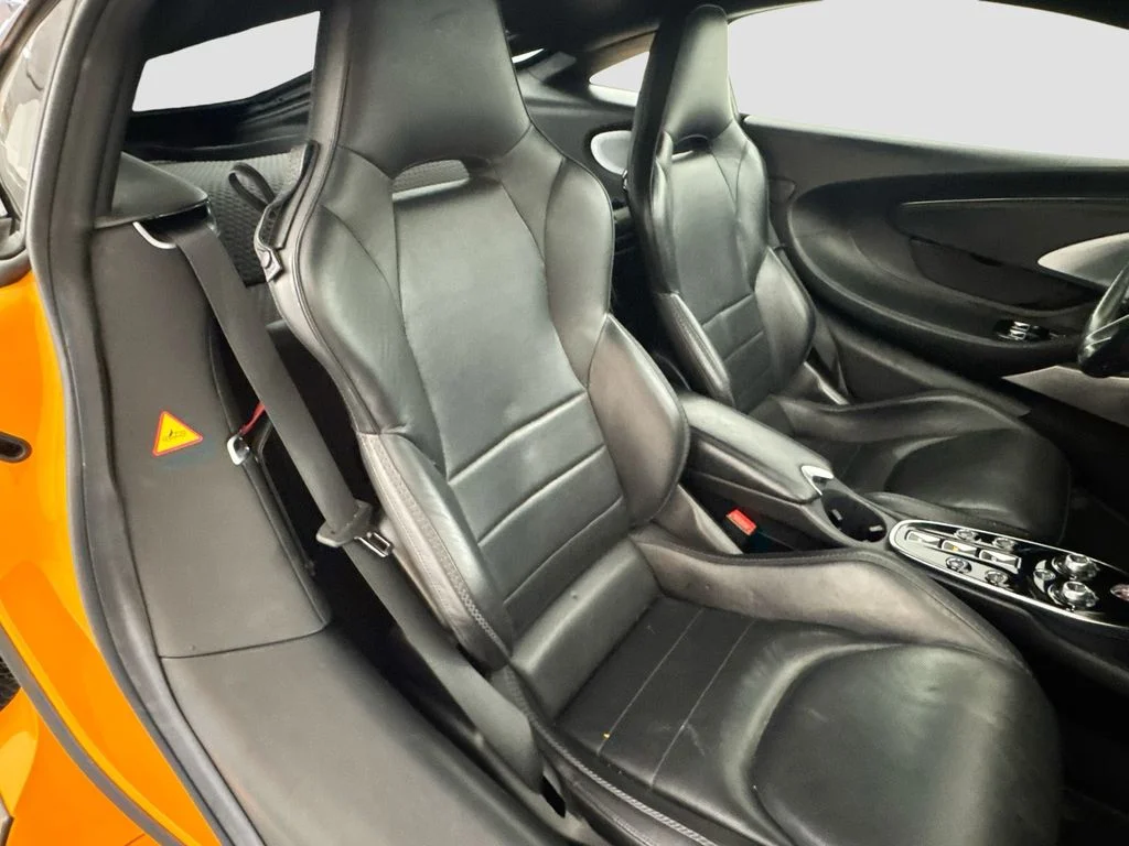 Used 2021 Orange McLaren Base image 28