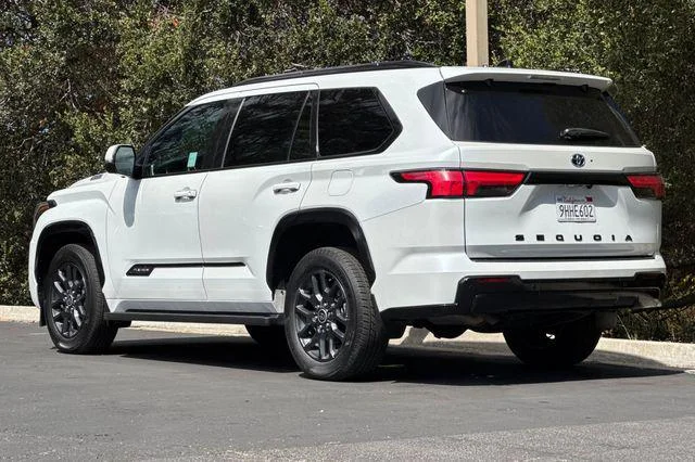 Certified Used 2023 WIND CHILL PEARL* Toyota  image 6