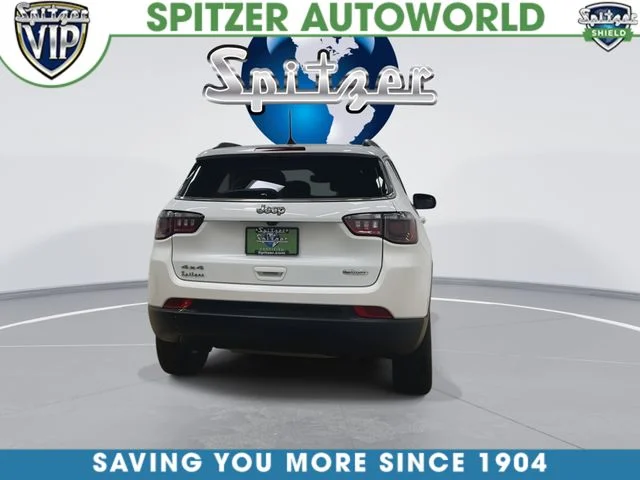 Used 2024 White Jeep Latitude image 9
