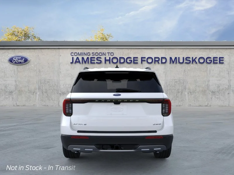New 2026 Star White Metallic Tri-Coat Ford Active image 5