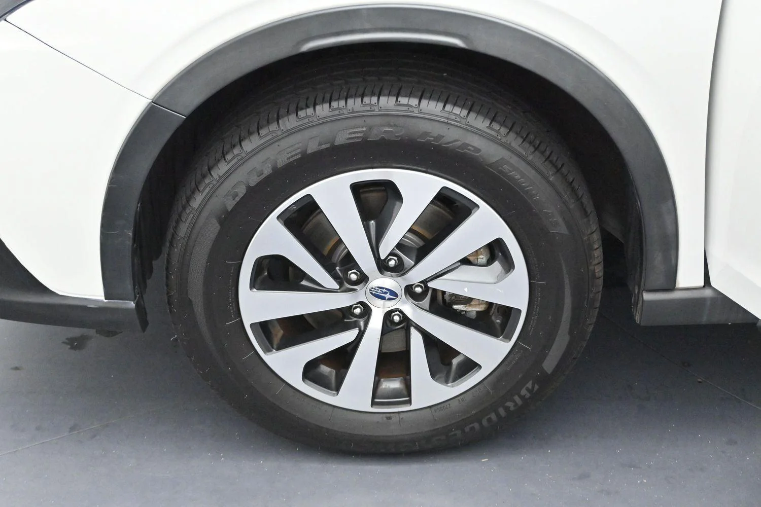 Used 2020 Crystal White Pearl Subaru Premium image 28