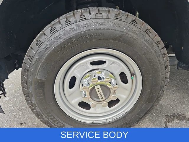 Used 2023 White Ford XL image 16