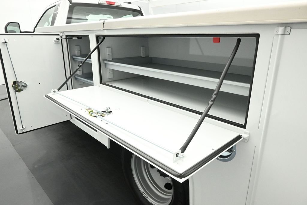 New 2025 Oxford White Ford XL image 18