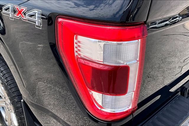 Used 2022 Black Ford Lariat image 27
