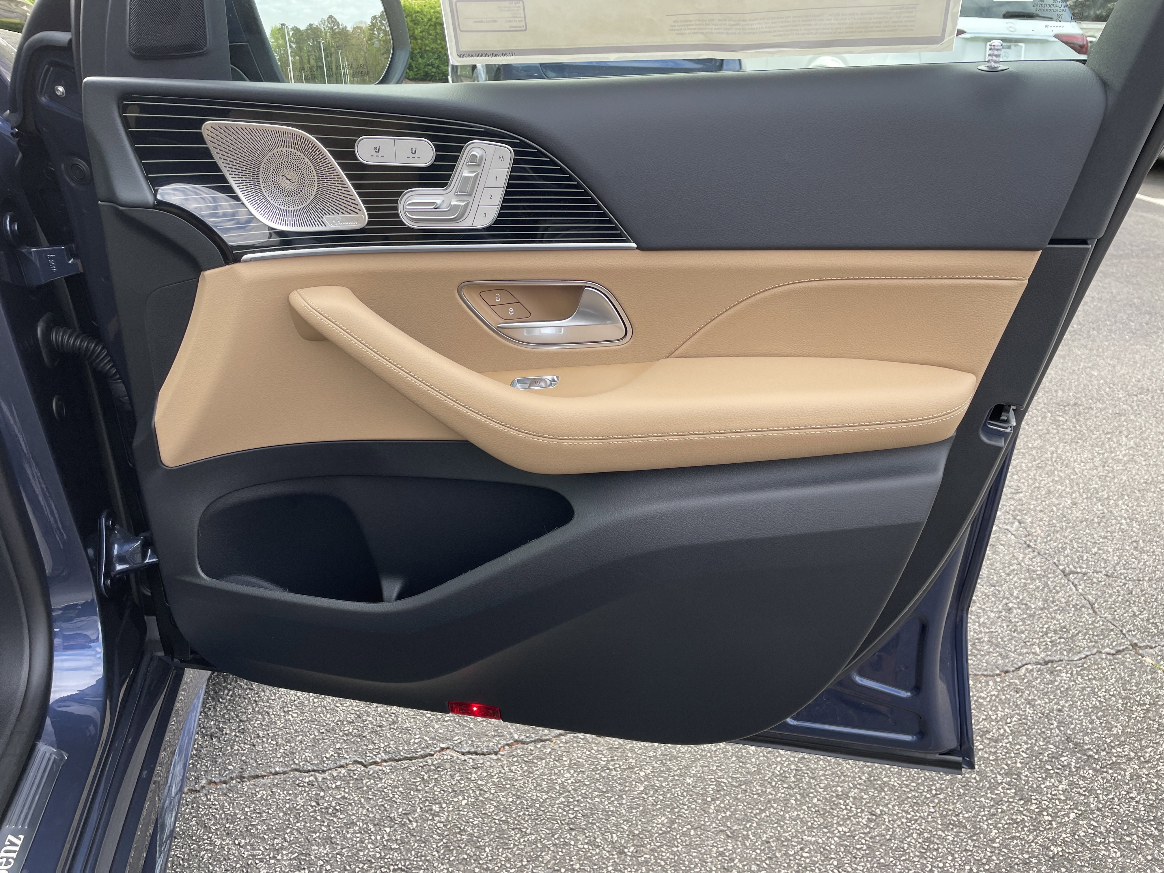 New 2026 Twilight Blue Metallic Mercedes-Benz GLE 450 4MATIC® SUV image 41