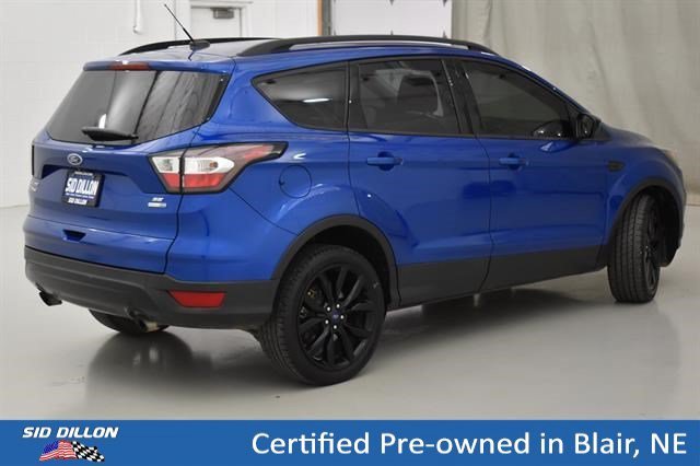 Used 2017 Lightning Blue Metallic Ford SE image 11
