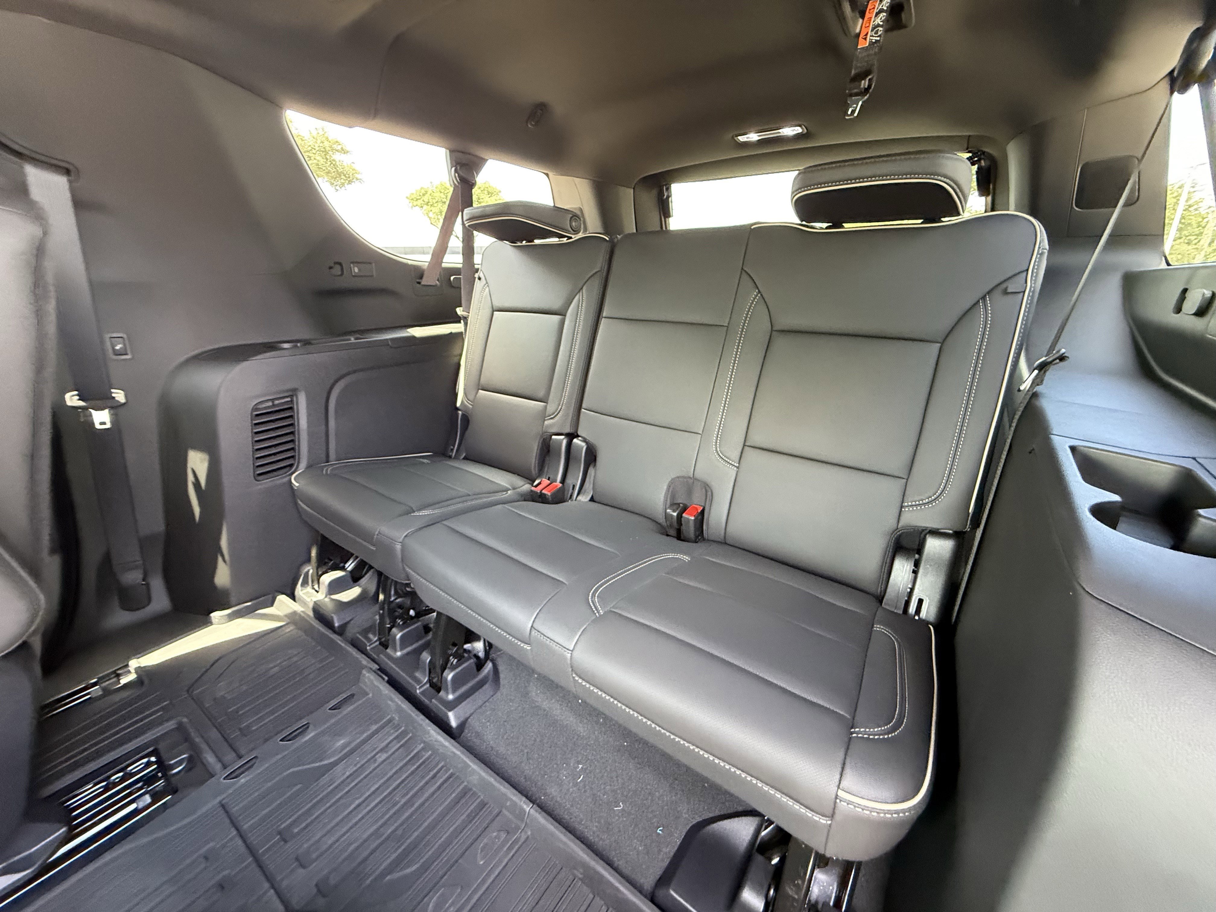New 2026 Onyx Black GMC Elevation image 15