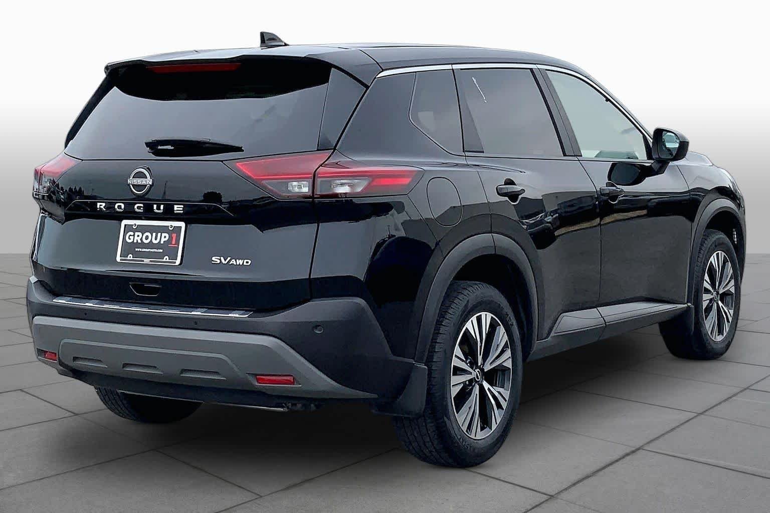 Used 2023 Black Nissan SV image 13