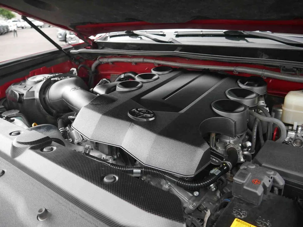 Used 2020 Red Toyota SR5 image 13