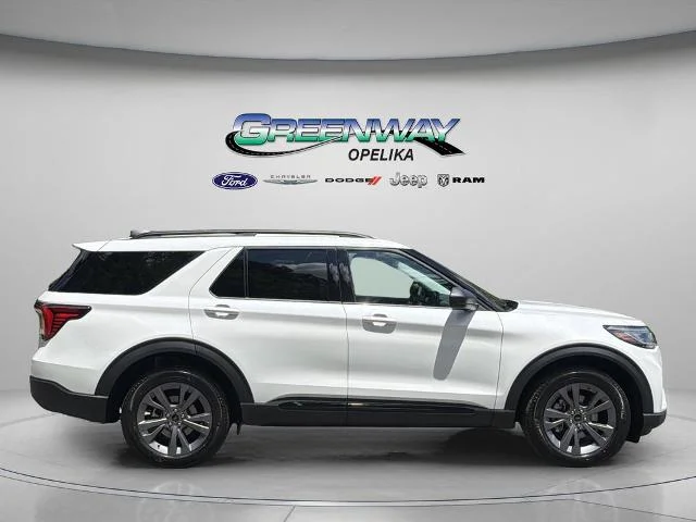 New 2026 Star White Metallic Tri-Coat Ford Active image 8
