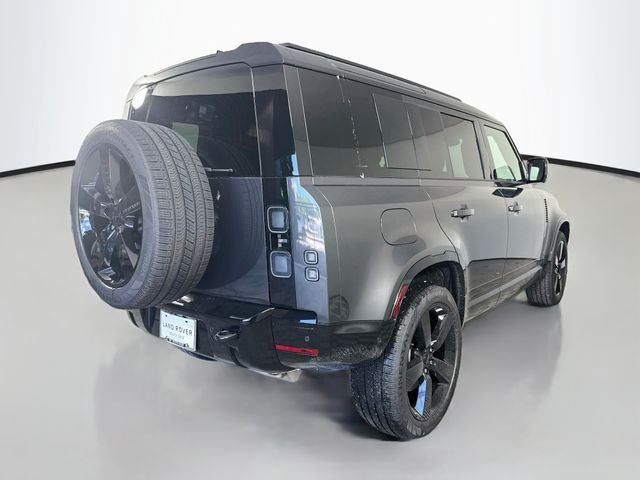New 2026 Carpathian Grey Land Rover X-Dynamic SE image 5